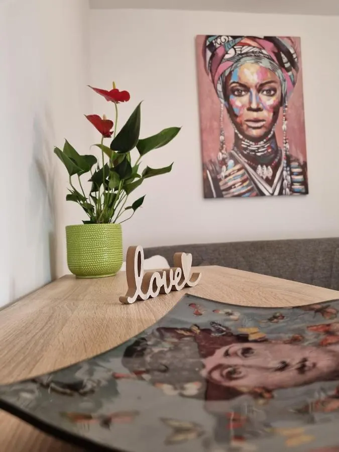 Studio Apartment Principessa Split 0*,